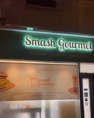 Roll-up réalisé par WK Studio pour Smash Gourmet